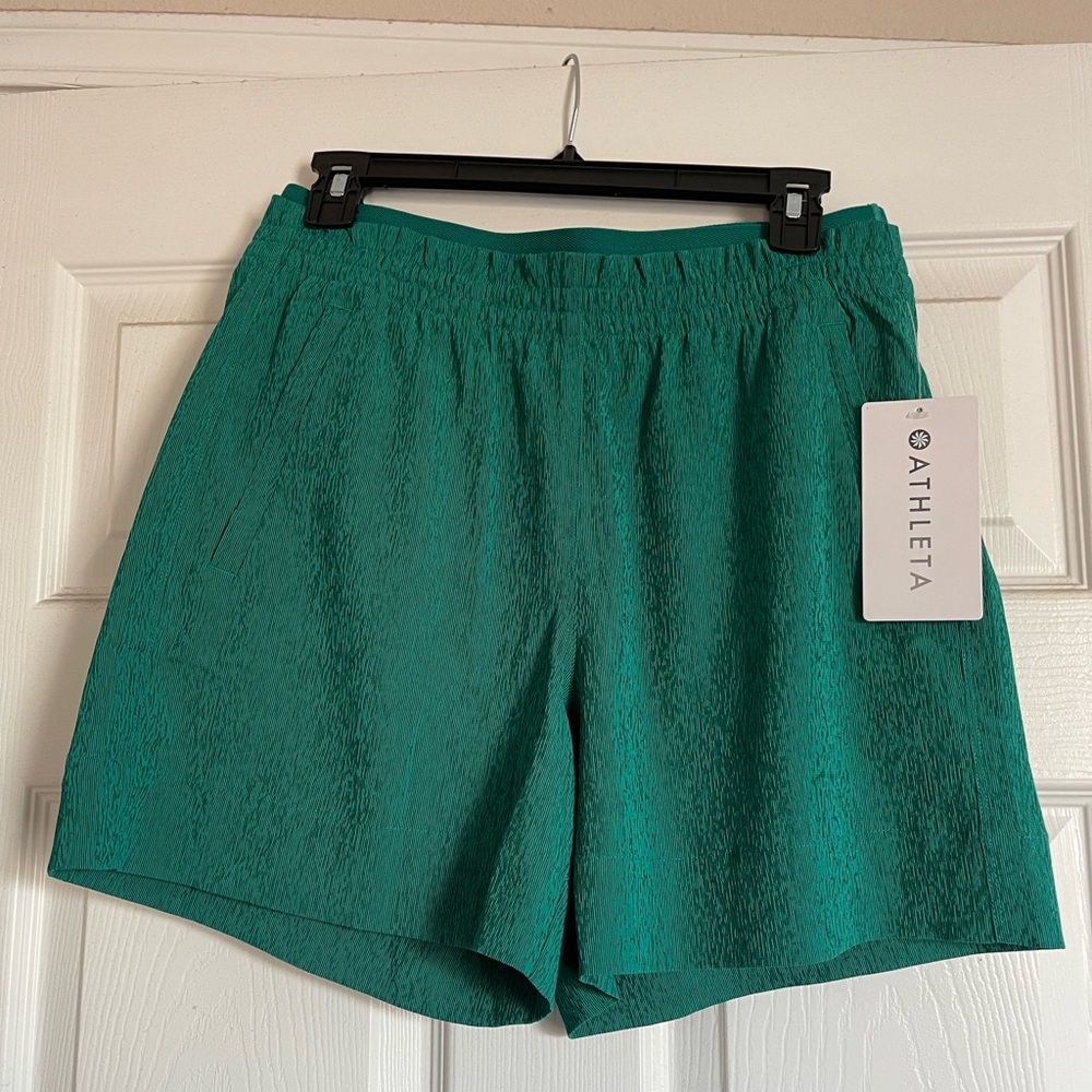 NWT Athleta Echo Shorts